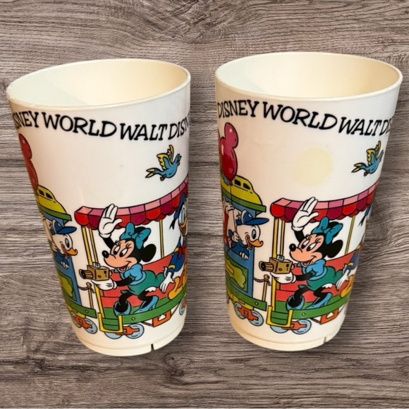 Vintage Disney Plastic Cups - Made in USA by deka - Picture 5 of 10